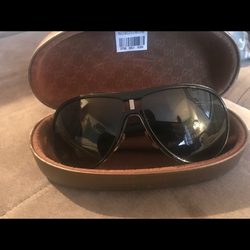 Gucci used sunglasses